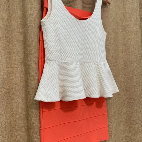 BCBC Ribbed Bodycon Skirt - Picture 2 of 4